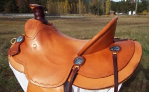 Visalia-style 3B saddle